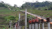 Sementara menurut Kepala Dinas Penanaman Modal dan Pelayanan Terpadu Satu Pintu (DPMPTSP) Kabupaten Banyumas, Amrin Maruf menjelaskan jika pembangkit listrik tenaga minihydro yang sudah berjalan sejak 2017 merupakan investasi yang sangat menjanjikan. Apalagi Kabupaten Banyumas sendiri memiliki banyak potensi yang dapat digarap dibidang pembangkit listrik. Setidaknya terdapat sekitar 15 titik potensi sumber energi terbarukan, lima diantaranya sudah berijin dan sudah melalui Feasibility study (FS) atau studi kelayakan.