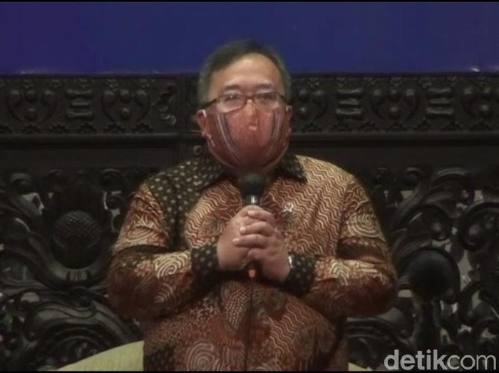 Vaksin Merah Putih buatan Unair akan dilakukan uji tahap 4 validasi dan uji praklinis. Uji validasi akan dilakukan di lab BSL dan mitra BIOTIS mulai Desember 2020 hingga Oktober 2021.