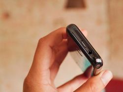 Intim dengan Nokia 8000 Reborn, Ada 4G dan WhatsApp