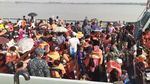 Potret Ribuan Pengungsi Rohingya Direlokasi ke Pulau Terpencil