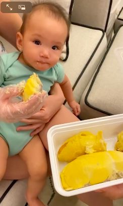 Shandy Aulia Beri Bayinya MPASI Dini hingga Bolehkan Cicip Durian