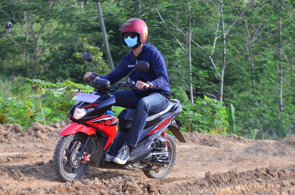 Test Ride Suzuki Nex Crossover