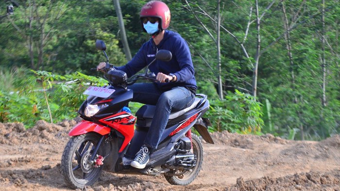 Test Ride Suzuki Nex Crossover