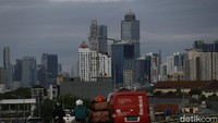 Sebelumnya sempat viral langit Jakarta kian membiru.