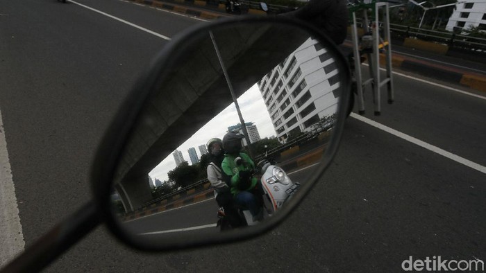 Awan Mendung Selimuti Langit Jakarta
