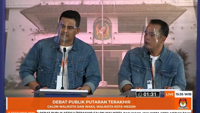 Bobby Nasution-Aulia Rachman di debat Pilkada Medan (dok. Facebook KPU Medan)