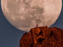 Bukan Editan, Foto Bulan Ini Dijepret Pakai Trik Khusus