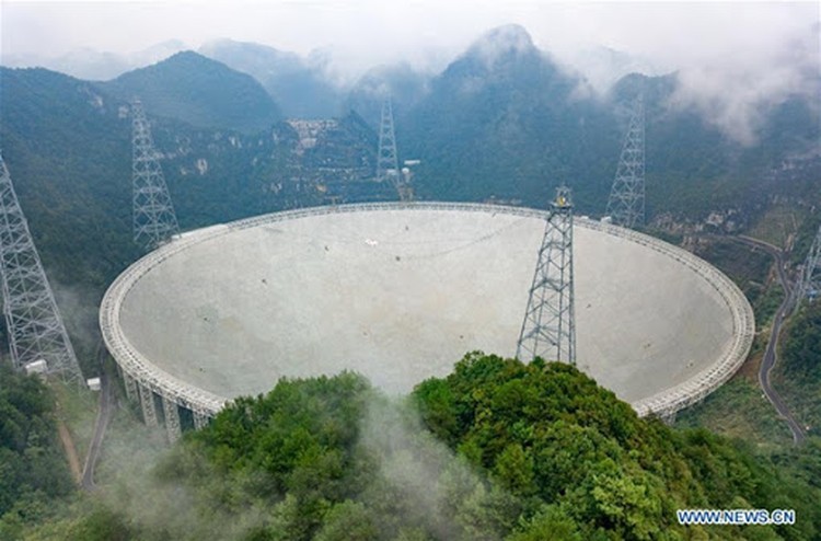 fotoinet Empat Teleskop Super Untuk Mencari Alien fotoinet Empat Teleskop Super Untuk Mencari Alien