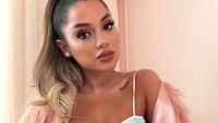 YouTuber Gabi DeMartino dihujat oleh para netizen usai dianggap menjual video dirinya saat masih anak-anak di sebuah situs porno. Foto: (Instagram)