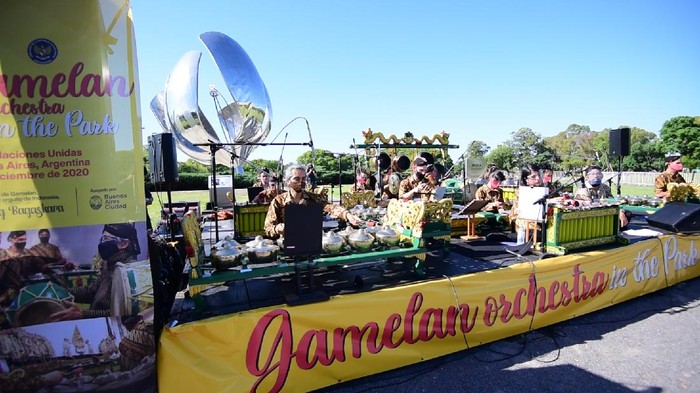 Gamelan Indonesia Menggema di Plaza PBB Buenos Aires