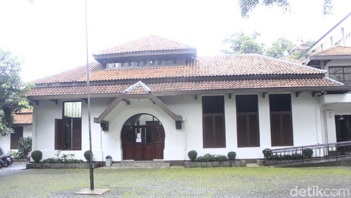 Gedung Indonesia Menggugat