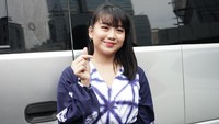 Saranghaeyo! Ghea beri senyum dan tanda cinta. Foto: (Noel/detikcom)