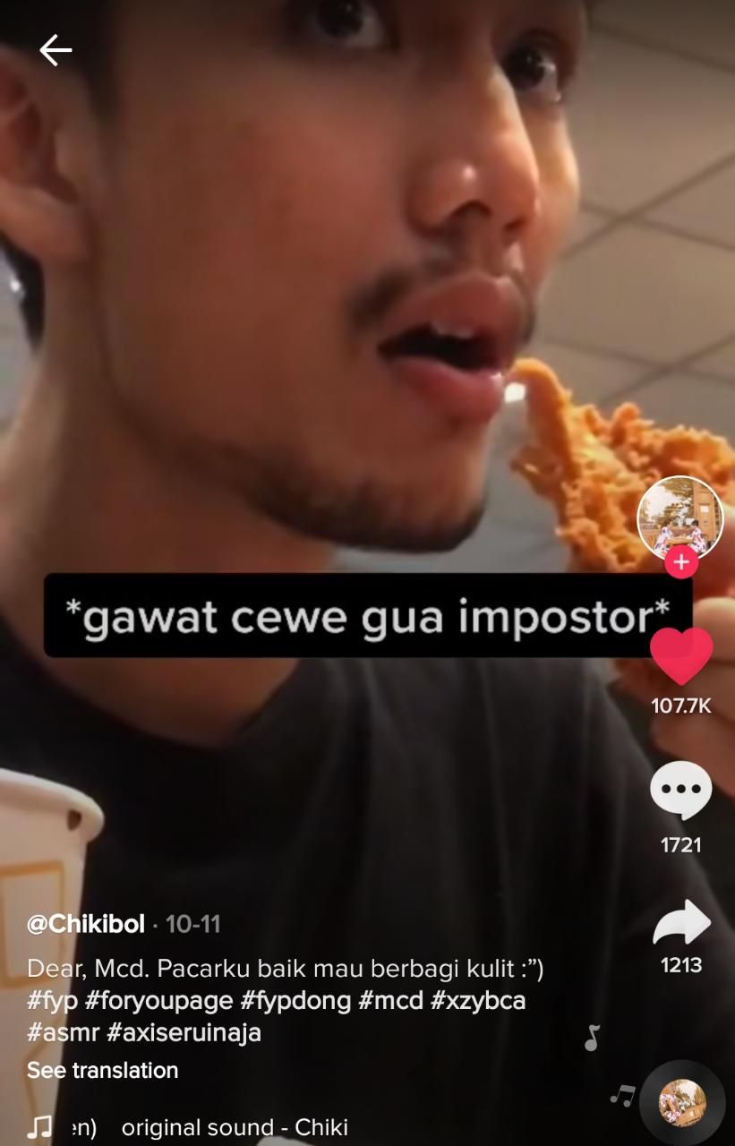 Idaman! Pria Ini Rela Beri Kulit Ayam Goreng Favoritnya Buat Pacar