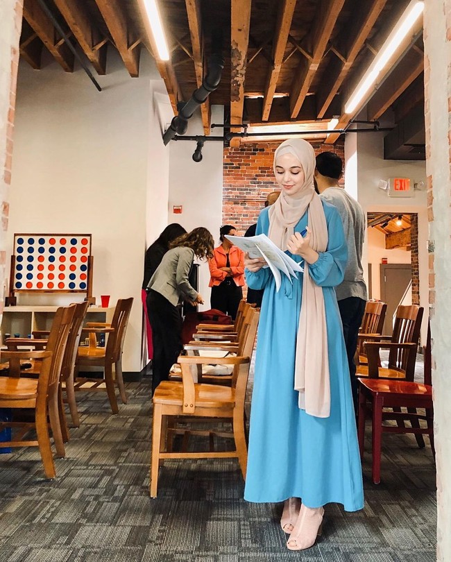 Banyak yang berkomentar jika Ihssane Benalluch pantas dinominasikan karena tak hanya cantik tapi juga pintar dan berperilaku baik. Foto: Instagram @ihssanebenalluch