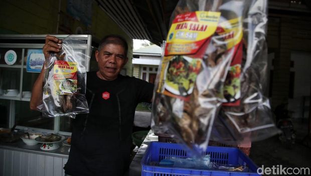 Ikan Salai Oleh Oleh Nikmat Wajib Beli Di Rupat