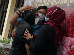 Top 5: PS Store Divonis Tak Bersalah, Iyut Bing Slamet Narkoba