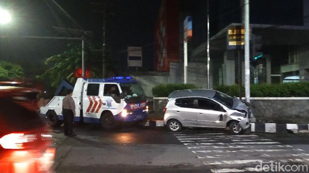 kecelakaan di surabaya
