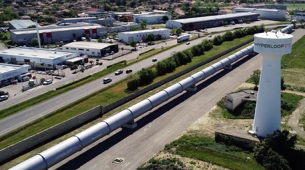 Kereta Hyperloop (AP Photo)