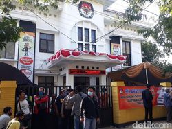 Ketua KPU Tuban Positif COVID-19