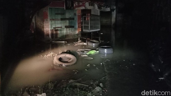 Situasi Gang Merdeka, Medan setelah banjir surut
