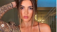 Negin Mirsalehi memilih membuka lini perawatan rambut dari brand miliknya sendiri. (Instagram negin_mirsalehi)