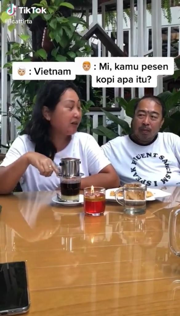 Ngakak! Bapak Ini Gombalin Istrinya yang Mau Minum Kopi Vietnam