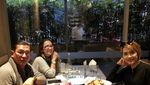 Ngopi Santai Iyut Bing Slamet Bareng Teman dan Keluarga