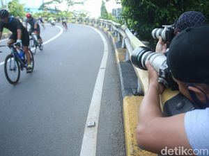 Cekrak-cekrek Puaskan Hasrat Narsis Para Pegowes Ibu Kota