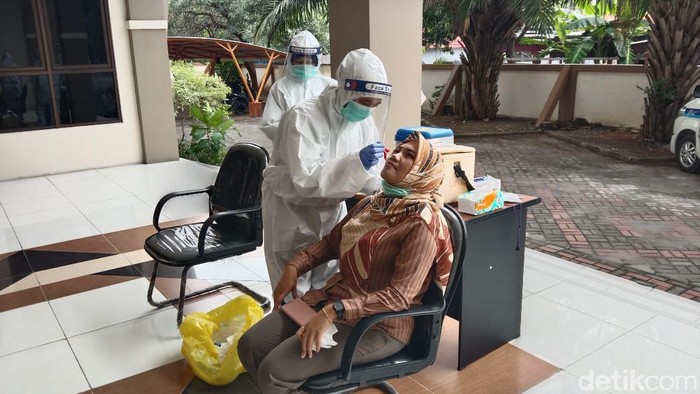 tes swab dprd lamongan