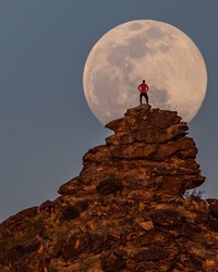 trik foto bulan