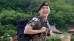 10 Potret Xiumin yang Hari Ini Bebas Wajib Militer