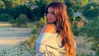 Addison Rae juga dikenal sebagai salah satu sahabat di lingkaran keluarga Kardashian.Foto: (Instagram)