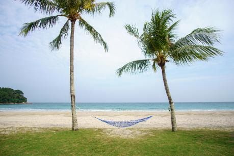 Artikel Kemenparekraf -  Adopsi Safe Travel, 5 Pantai Ini Bikin Kangen Liburan Lagi