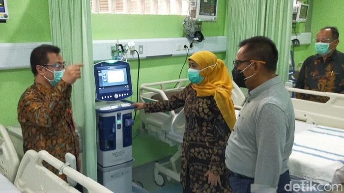 gubernur khofifah Resmikan IGD Khusus Penyakit Menular di RSU dr Soetomo