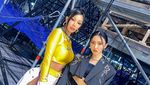 Iseng! Jessi Pegang Bokong Hwasa MAMAMOO di Backstage MAMA 2020