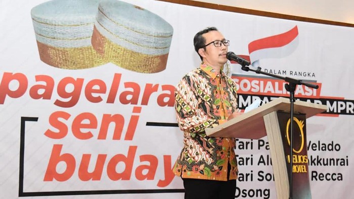 Kepala Bagian Persuratan dan Kearsipan, Biro SDM, Organisasi dan Hukum, Setjen MPR, Muhammad Jaya,