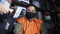 Ardian ditahan penyidik KPK usai terjaring operasi tangkap tangan perkara dugaan suap pengadaan bantuan sosial dalam penanganan COVID-19 di Kementerian Sosial yang juga akhirnya menyeret Menteri Sosial Juliari Batubara yang juga ditetapkan sebagai Tersangka.