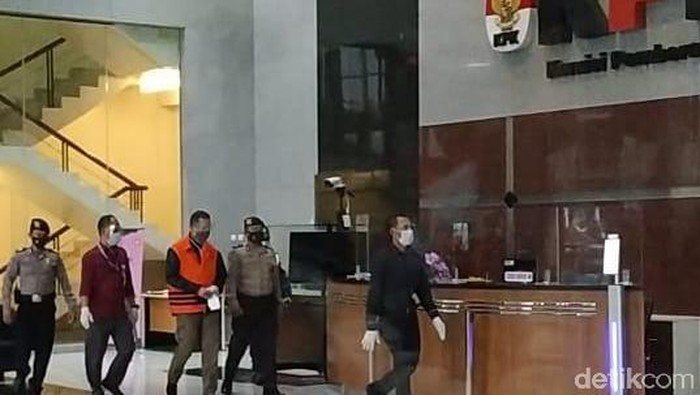 Mensos Juliari Batubara ditahan KPK (Wilda Hayatun Nufus/detikcom)