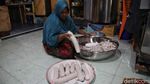Meraup Cuan Lewat Bisnis Kerupuk Ikan di Perbatasan