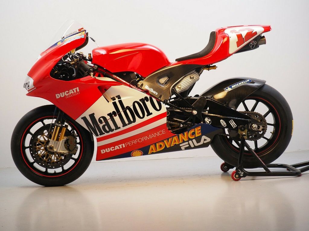 Motor Ducati Bekas MotoGP Dijual Di EBay