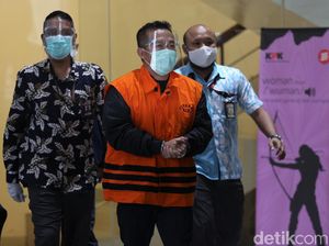 Dicecar soal Alasan Mau Terima Suap, Saksi Kasus Bansos Corona Seret Juliari