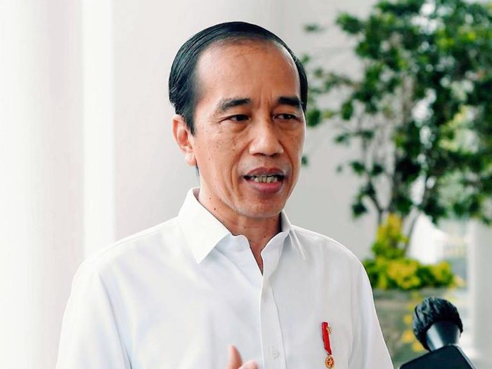 Presiden Joko Widodo menyampaikan keterangan pers terkait penetapan Menteri Sosial Juliari P. Batubara sebagai tersangka