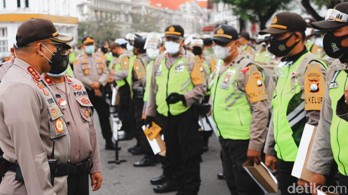 1.022 personel disiagakan untuk pengamanan 5.184 TPS di Surabaya