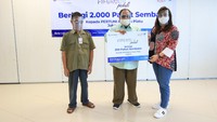 Dalam acara ini, sebanyak 2.000 anggota Pertuni dan yatim piatu ikut menerima bantuan sosial dengan total nominal bantuan lebih dari Rp 400 juta yang diberikan oleh FIFGROUP.