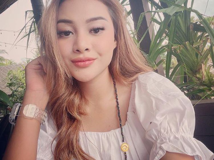 Mirip Aurel Hermansyah, Ini Deretan Selebriti Dunia yang Vakum di Medsos