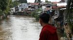 Banjir Mulai Rendam Permukiman di Sungai Ciliwung