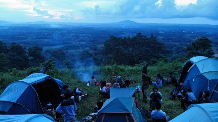 Bukit Lok Sekujung