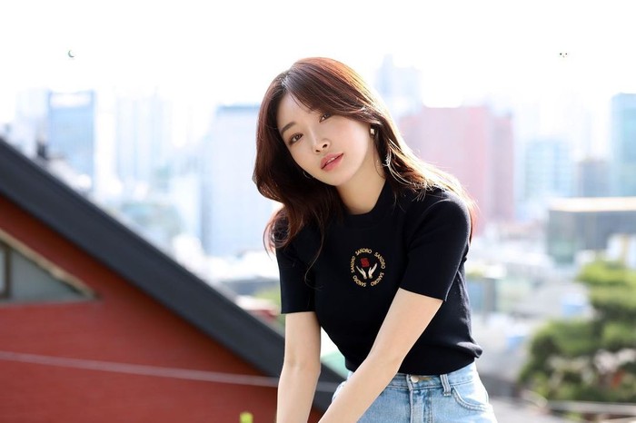 Chung Ha Positif COVID-19 Chung Ha Positif COVID-19