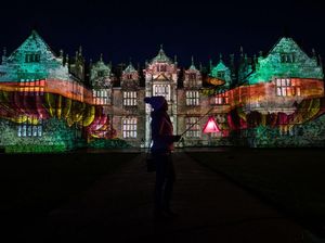 Festival Lampu Terangi Taman Botani Inggris