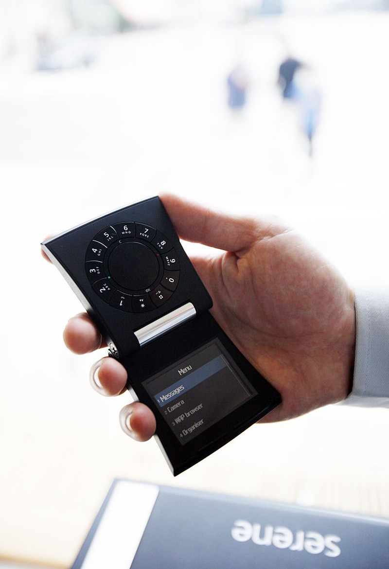 HP desain unik dan aneh